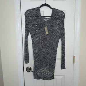 XS American Eagle Black and White Sweater